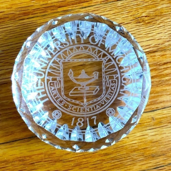 University of Michigan Crystal paper weight - Picture 1 of 2